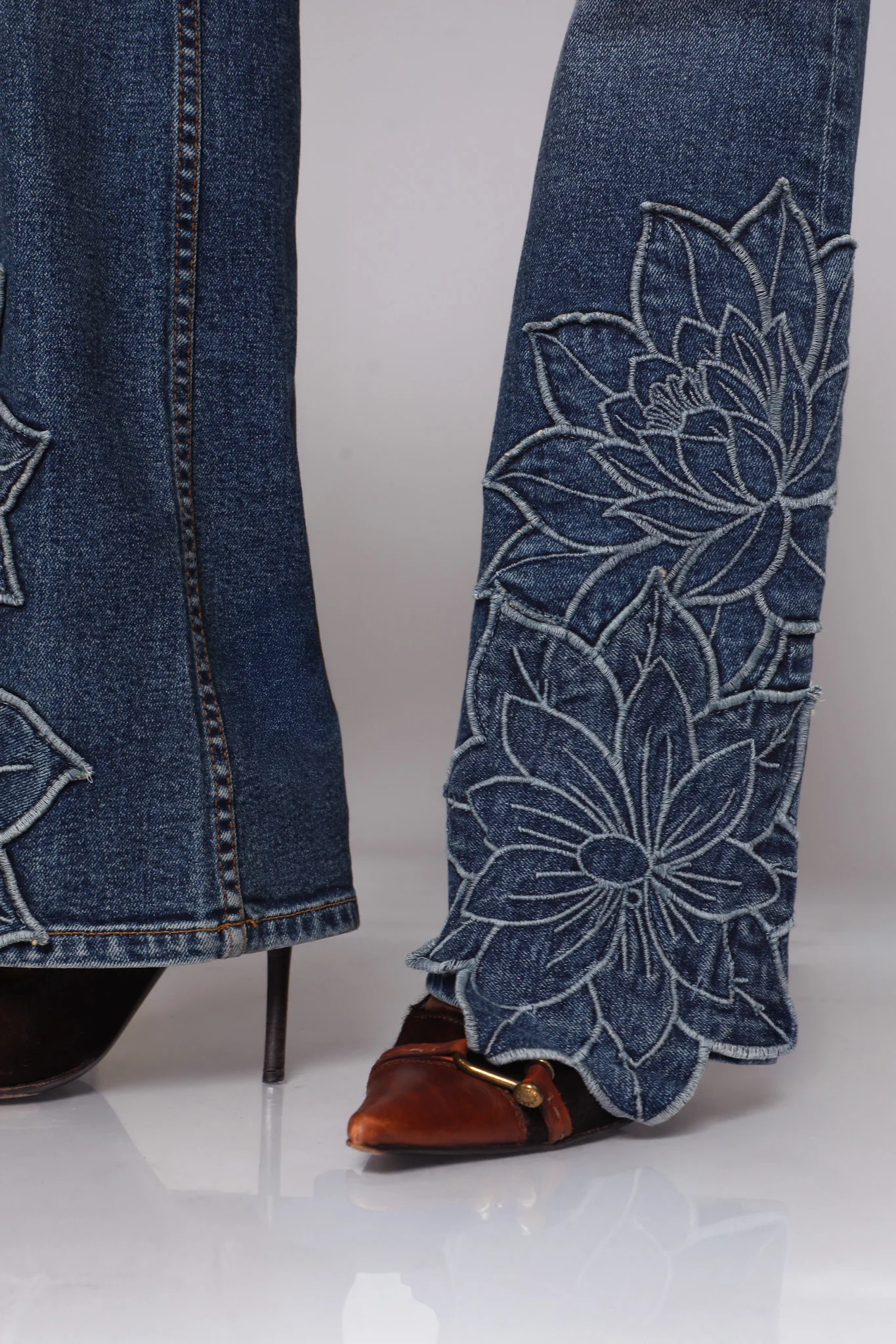 VICTORIA BOOTCUT / BLUE IRIS - Image 2